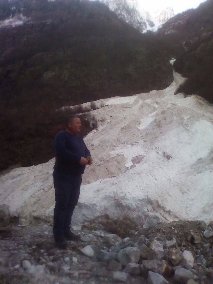 EMRI & FOTO GALERI/ Alpinisti 15-vjeçar, “pushton” bjeshkët e Valbonës