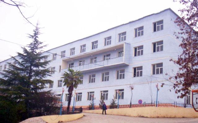 SKANDAL/ Drejtori i spitalit tenton të korruptojë pacientin