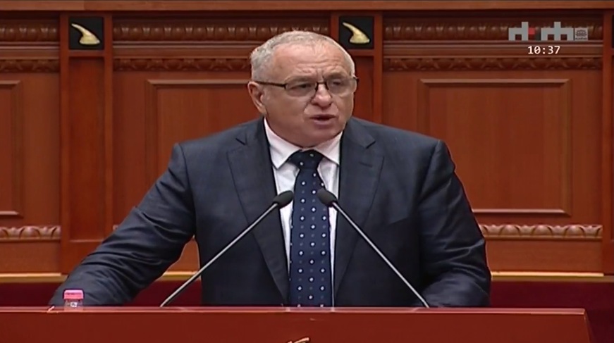 VIDEO/ Deputeti i PD: Shëndetësia falas e Ramës, lë pacientët në rrethe me kancer, pa kujdes shëndetësor