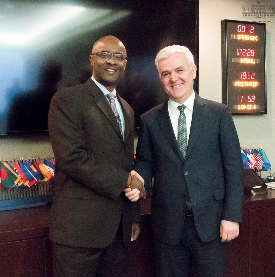 Fatmir Xhafaj e pyesin në SHBA për Klement Balilin dhe bosin e kokainës