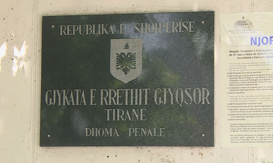 EMRI/ Dënohet mashtruesja e pronave të Kasharit, ja sa vite burg do të vuajë