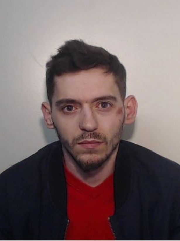 EMRA & FOTO GALERI/ Londër, “mafia shqiptare”, si iu gjetën fermat e kanabisit me vlerë 6 milionë paund