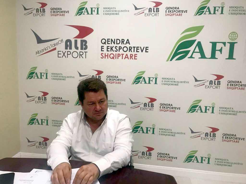 ALARMI/ Eksportuesit: Ekonomia shqiptare pranë krizës së thellë