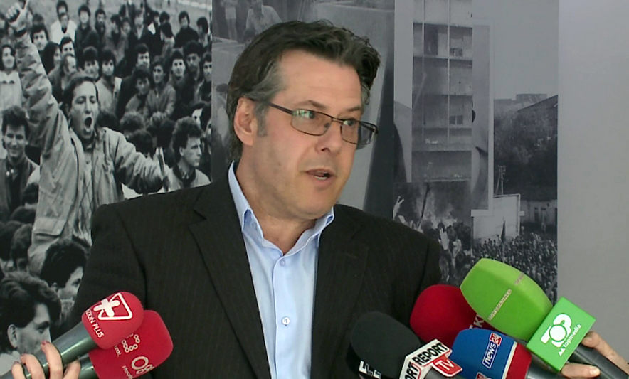 Saimir Tahiri “fut në thes” edhe kreun e SHISH, ja si po e pengon punën e Komisionit Hetimor Helidon Bendo