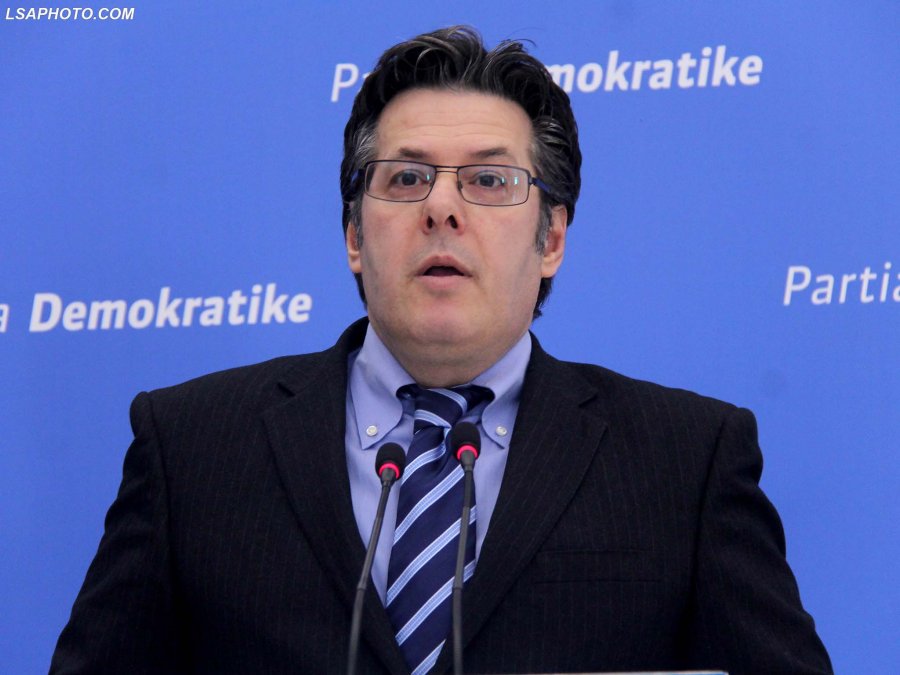 SKANDAL/ “Edi Rama privatizon edhe Komisionin ‘Tahiri’”