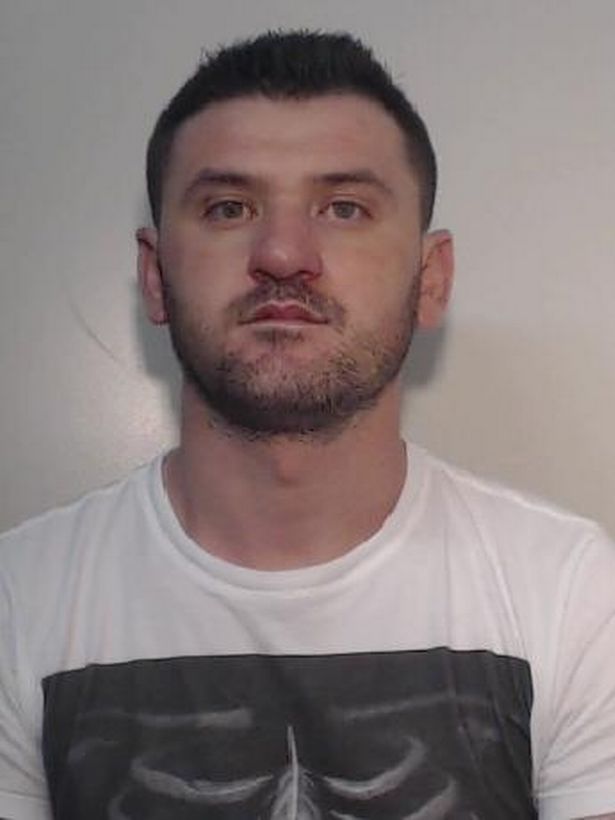 EMRA & FOTO GALERI/ Londër, “mafia shqiptare”, si iu gjetën fermat e kanabisit me vlerë 6 milionë paund