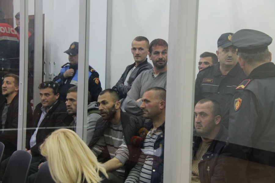 VENDIMET & EMRAT/ Gjykata mban në burg vetëm 11 protestues, i liron të tjerët