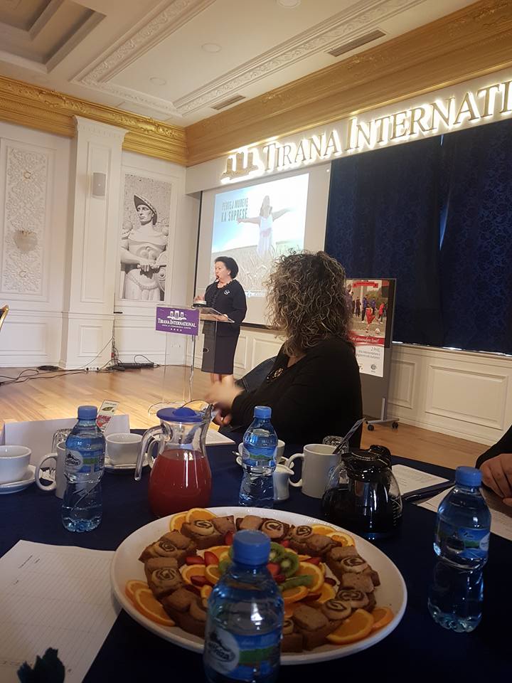 FOTO GALERI/ Fondacioni Fëmijët Shqiptarë organizon “Dëgjesë Prindërore për Autizmin”