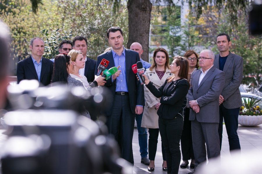 VIDEO/ Basha: Vendim skandaloz, gjykata liron Tahirin e kriminelët dhe burgos kuksianët