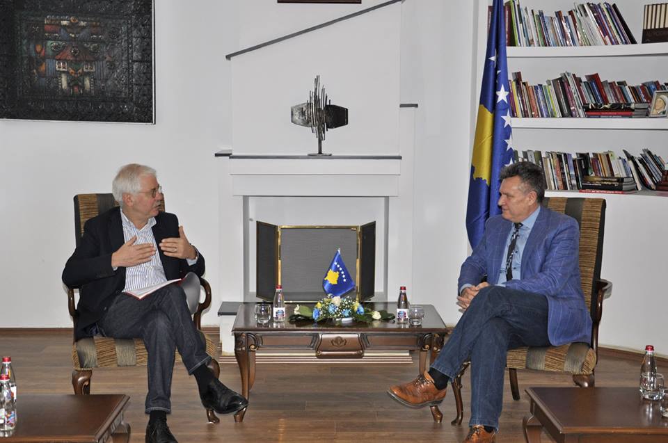 Hoti: Së shpejti botohen letërkëmbimet e Aleksandër Moisiut me të dashurën Sonja Wiber