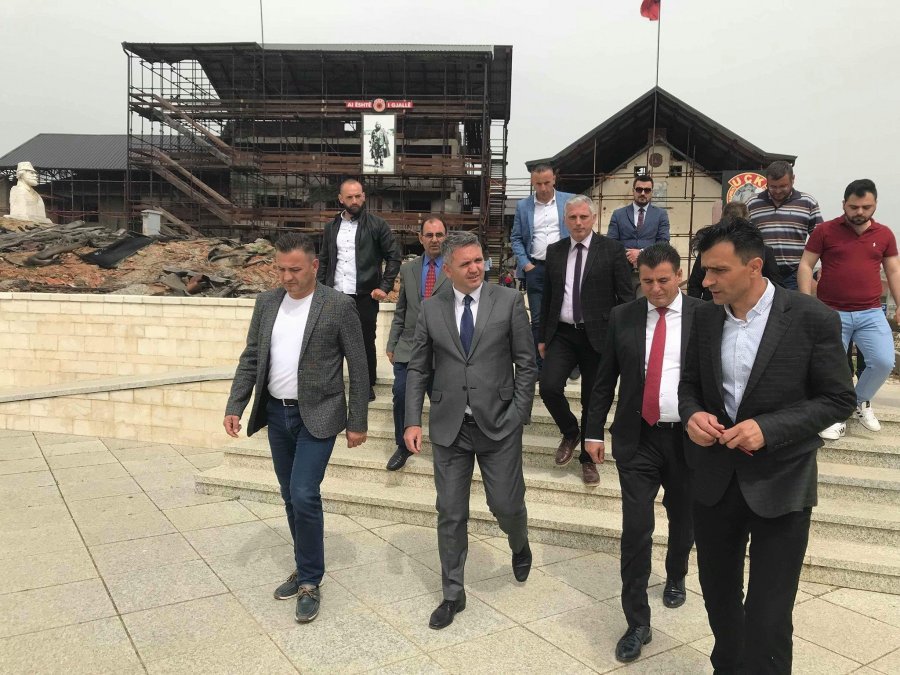 FOTO GALERI/ Sot 19 vjet nga eksodi i shqiptarëve nga Kosova, nis marshimi simbolik nga Mitrovica drejt Kukësit