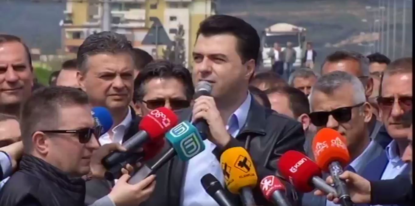 VIDEO/ Përfundon protesta e opozitës, Basha: Shqiptarët janë ngritur, ky është vetëm fillimi
