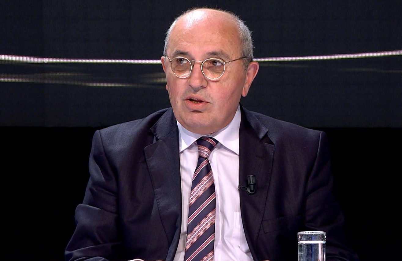 MUSTAFAJ/Ish-ministri i Jashtëm trondit Ramën: Nuk ke marrë ende asgjë