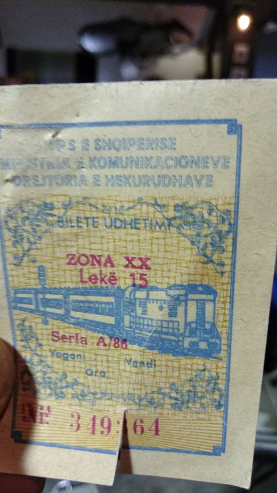 FOTO SMART/Fuga publikon biletën e rrallë