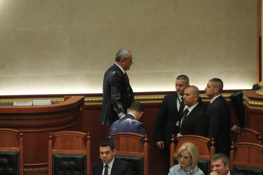 VIDEO/ Ruci mbyll seancën e Kuvendit