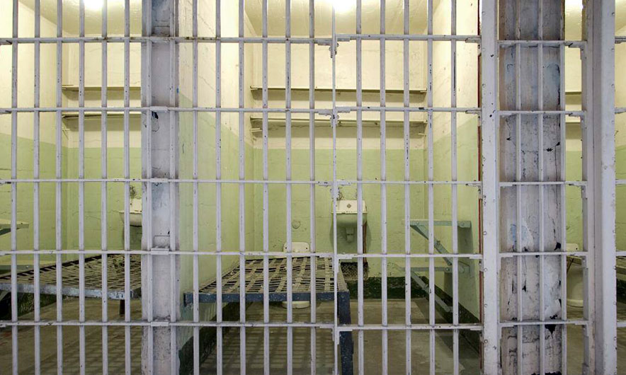 Të moshuarat japoneze kërkojnë të hyjnë në burg për një arsye të trishtë