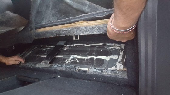 FOTO/  Itali, arrestohet kamerieri shqiptari hajdut dhe mashtrues, i gjenden edhe 2 kg kokainë