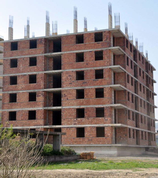 FOTO GALERI/ Lezhë, sekuestrohen tre pallate, ja arsyeja