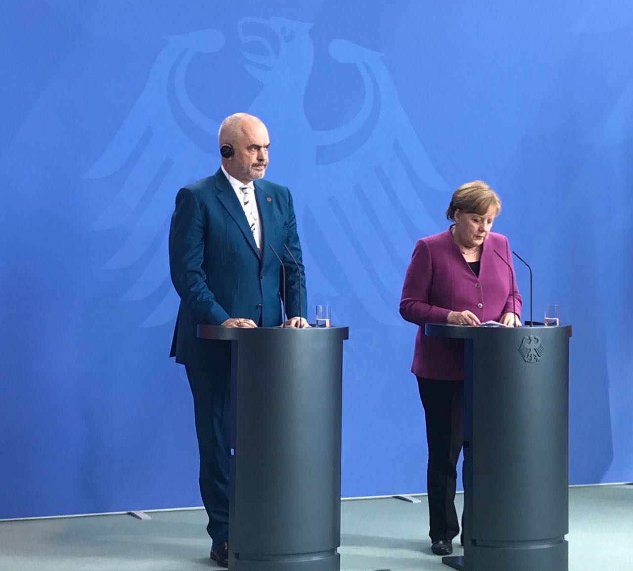 Merkel ndal Ramën për hapjen e negociatave, Kryeministri shqiptar nuk ndikon Gjermaninë për votën