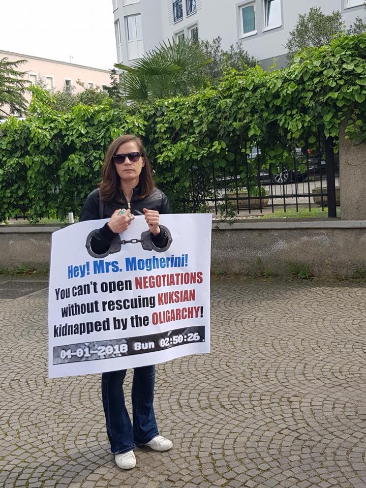 FOTO GALERI/ Mogherini pritet me parulla para Kryeministrisë: S’ka Shqipëri në BE, me rrëmbim e burgosje kuksianësh