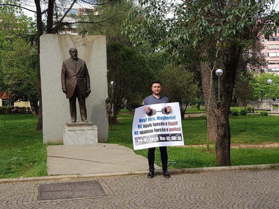 FOTO GALERI/ Mogherini pritet me parulla para Kryeministrisë: S’ka Shqipëri në BE, me rrëmbim e burgosje kuksianësh