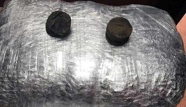 Kakavijë, arrestohet sapo kapërcen kufirin, 28-vjeçarja shqiptare me 10 kg kanabis