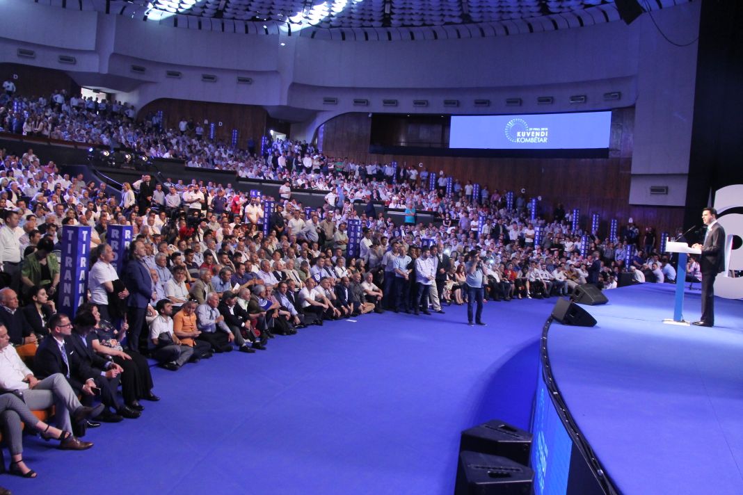 Lulzim Basha: Kam bere gabime por i shtrij doren gjithsecilit