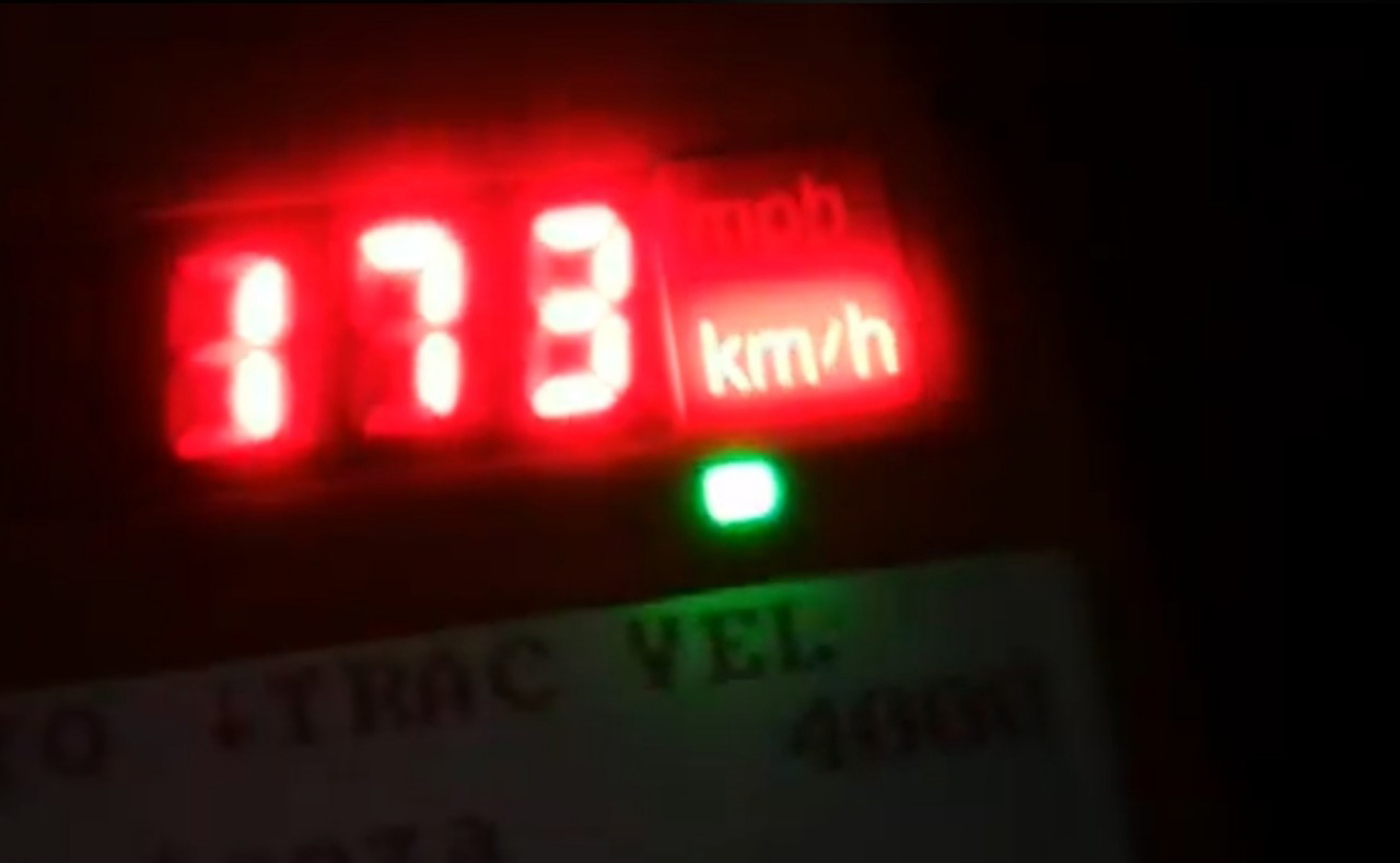 FOTO GALERI/ Tiranë, Policia Rrugore “luftë” me qejflinjtë e shpejtësisë dhe të rakisë