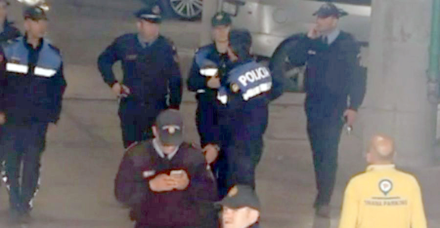 DETAJE/ Tiranë, alarm fals për bombë te parkingu i sheshit “Skënderbej”