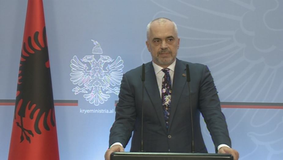 Edi Rama probleme me frymëmarrjen, por delirant në maksimum përshëndet rekomandimin e KE