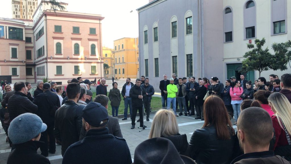 Tjetër protestë në Tiranë: Të gjitha ndërtesat e artit u shkatërruan nga Edi Rama, ja cilat janë