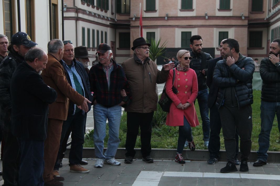 Tjetër protestë në Tiranë: Të gjitha ndërtesat e artit u shkatërruan nga Edi Rama, ja cilat janë