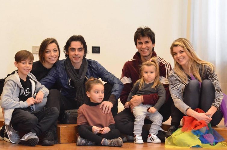 Balerini i famshëm shqiptar i jep fund beqarisë