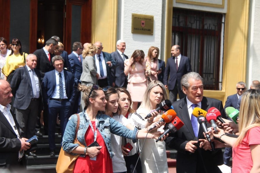 PD braktis Kuvendin, Berisha: Beteja e opozitës kundër krimi e drogës do vazhdojë