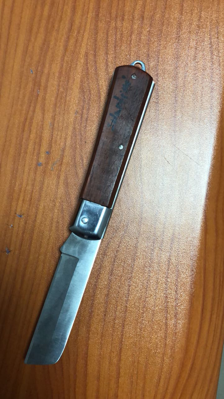 FOTO GALERI/ Tiranë, grabit me thikë farmacinë prangoset 17-vjeçari