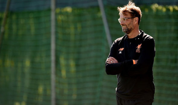 Klopp:Salah është ende shumë larg nivelit të Ronaldos e Messit,i duhen dhe 15 vjet…