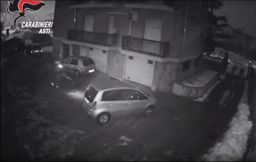 VIDEO/ Itali, shkatërrohet banda e 140 grabitjeve spektakolare, edhe shqiptarë në pranga – Ja si i kryenin vjedhjet