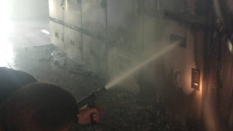 FOTO/ Rrufeja shkrumbon nënstacionin e Tërmetit, gjithë Tepelena pa energji elektrike