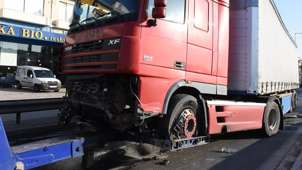 VIDEO/ Greqi, aksidenti tragjik u merr jetën dy shqiptarëve