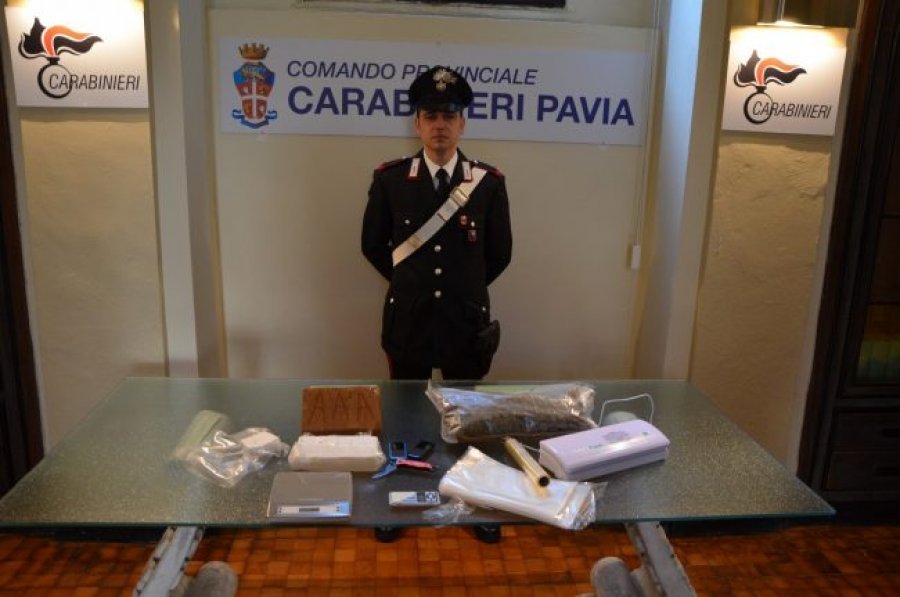 FOTO GALERI/ Itali, operacioni antidrogë, arrestohen 5 shqiptarë në Pavia