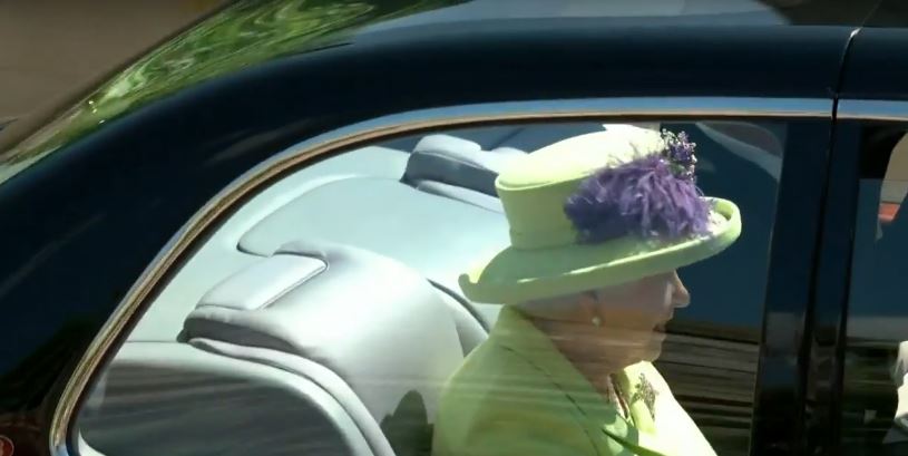 DASMA MBRETËRORE/ Fillon ceremonia e kurorëzimit të Princ Harry me Meghan Markle