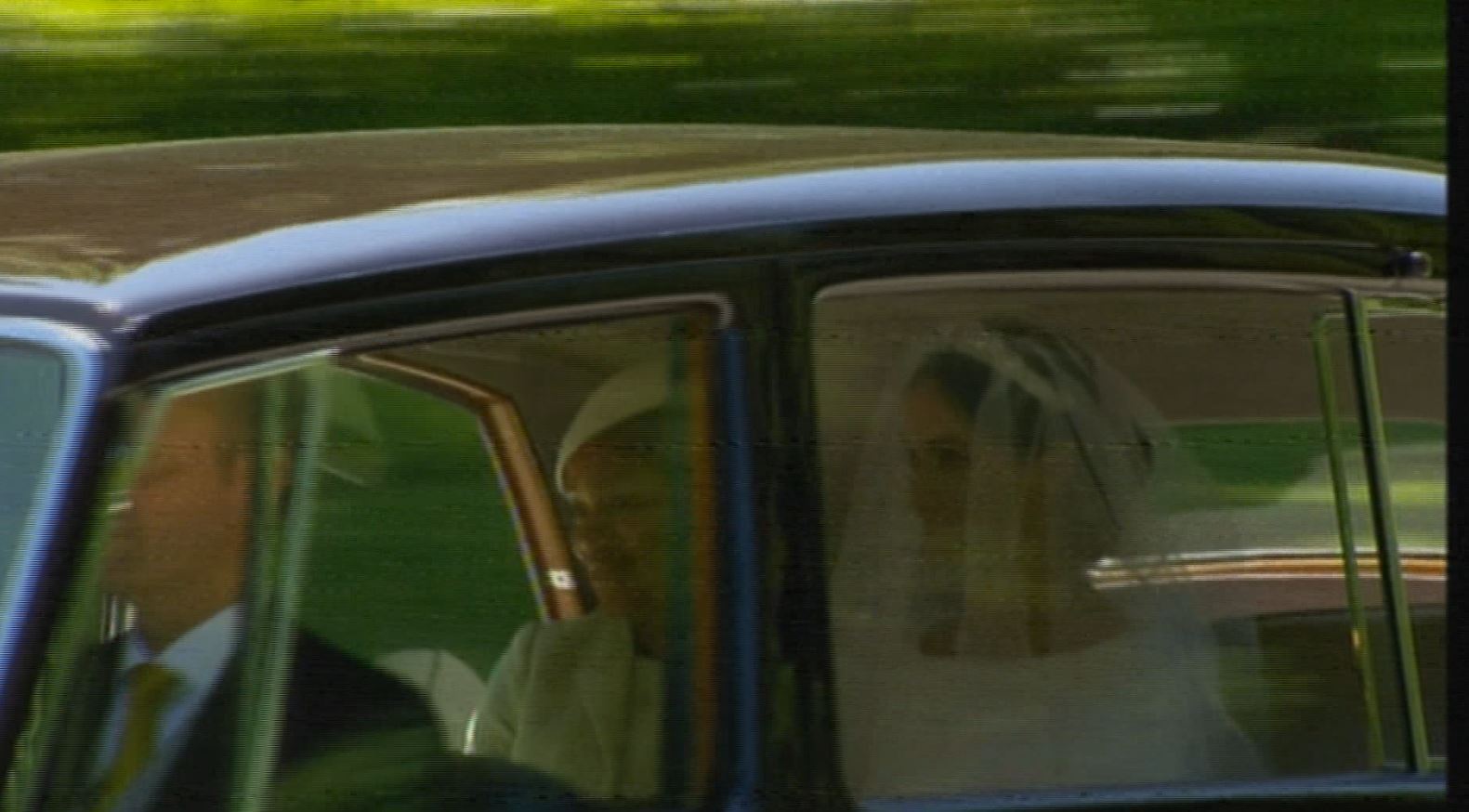 DASMA MBRETËRORE/ Fillon ceremonia e kurorëzimit të Princ Harry me Meghan Markle