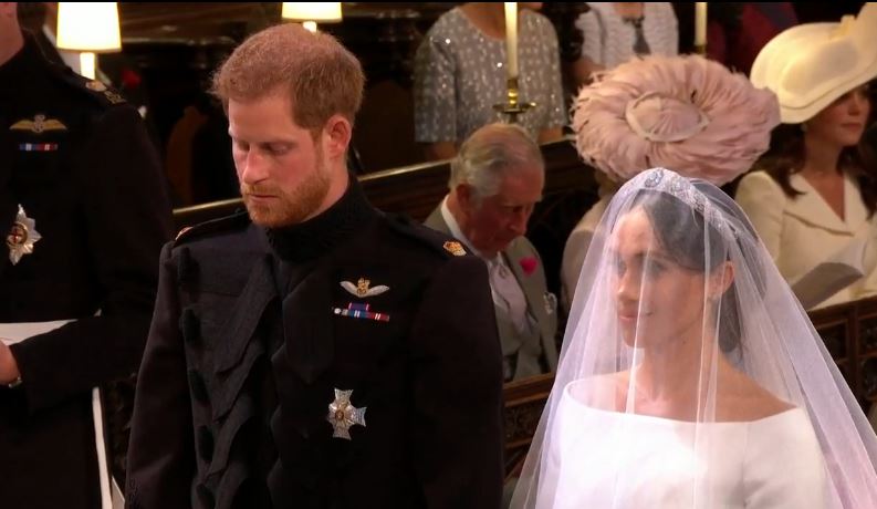 DASMA MBRETËRORE/ Fillon ceremonia e kurorëzimit të Princ Harry me Meghan Markle