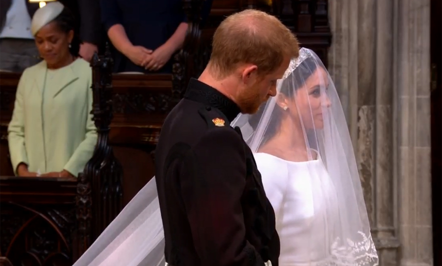 DASMA MBRETËRORE/ Fillon ceremonia e kurorëzimit të Princ Harry me Meghan Markle