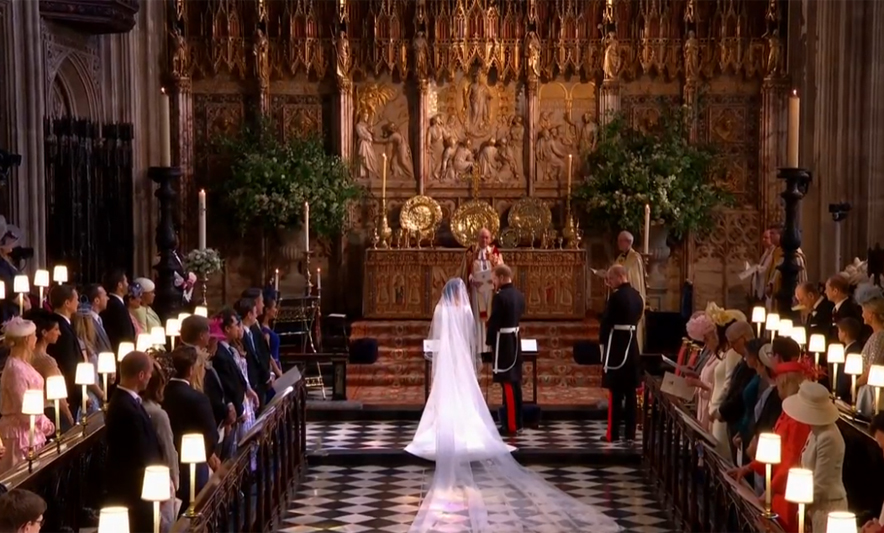 DASMA MBRETËRORE/ Fillon ceremonia e kurorëzimit të Princ Harry me Meghan Markle