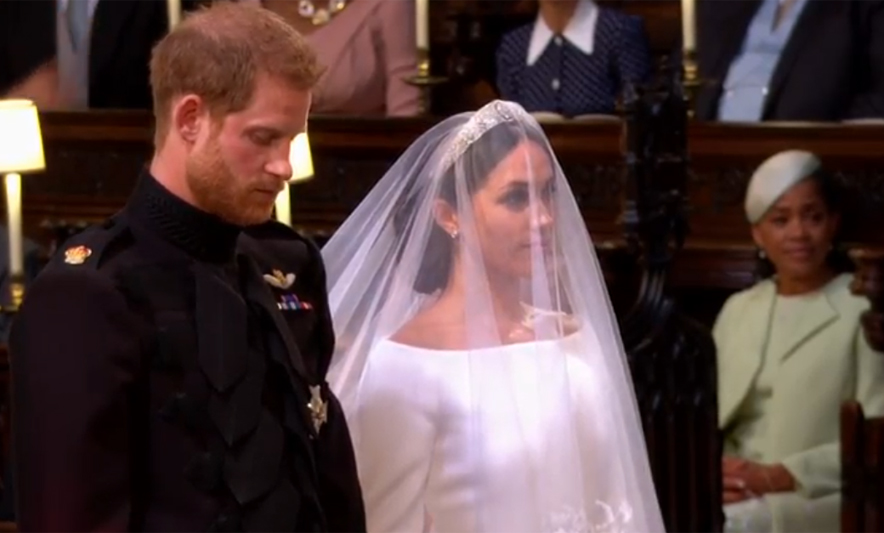 DASMA MBRETËRORE/ Fillon ceremonia e kurorëzimit të Princ Harry me Meghan Markle