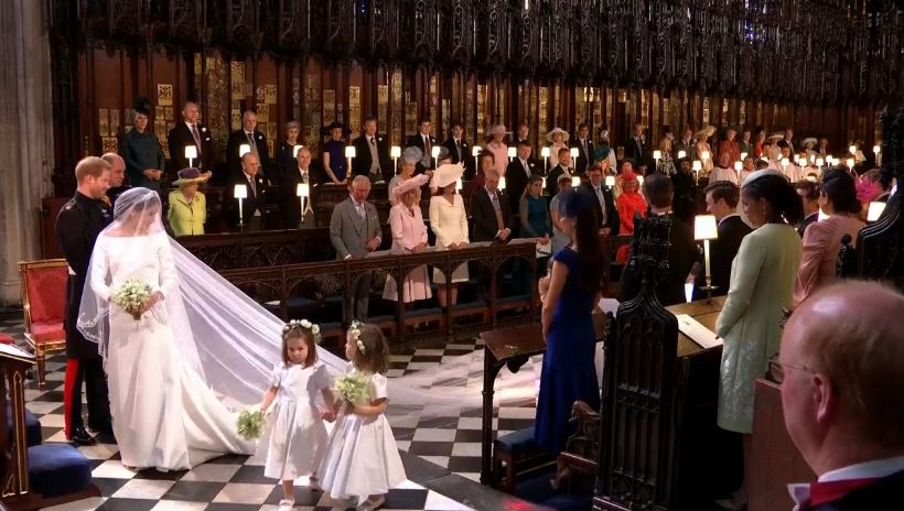 DASMA MBRETËRORE/ Fillon ceremonia e kurorëzimit të Princ Harry me Meghan Markle