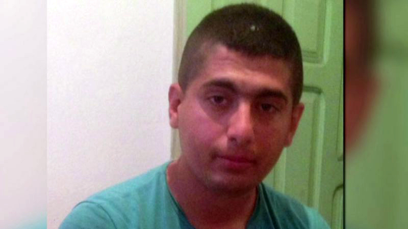 FOTO & RRËFIMI/ Flet ushtari që tentoi të grabisë bankën: Më refuzuan overdraftin, kisha nevojë për lekë