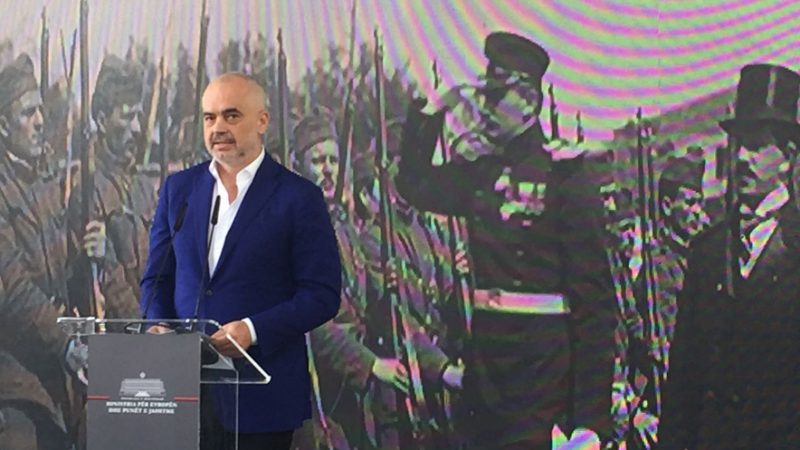 Rama “ripërtyp” batuta për të fshehur dështimin me negociatat