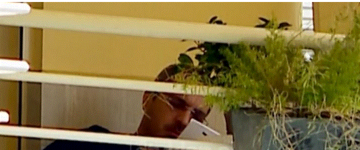 Ish- ministri Saimir Tahiri zbaton nga ballkoni arrestin shtëpiak